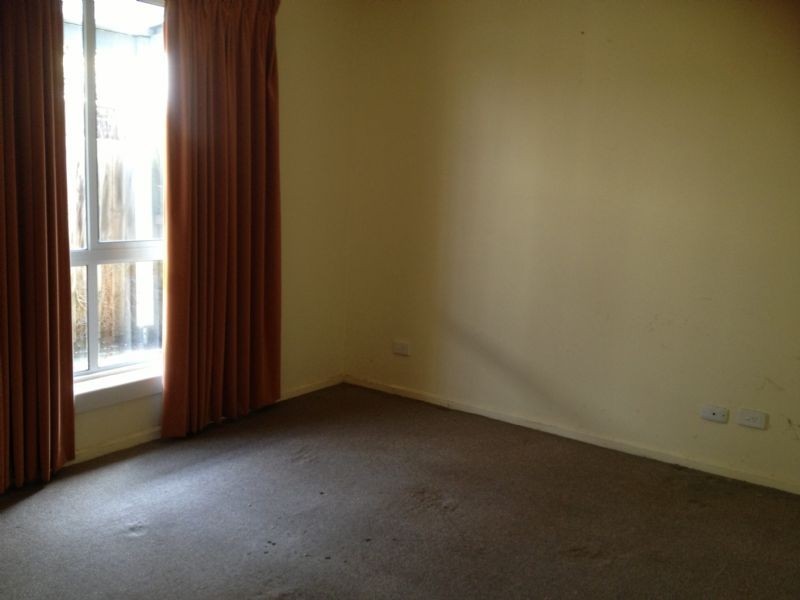 12 Somerville Cres, Somerville VIC 3912