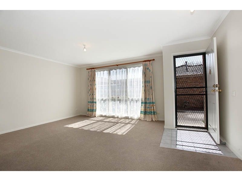 3/11 Guelph Street, Somerville VIC 3912