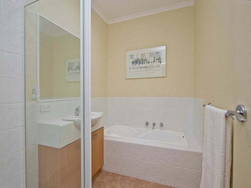 6/28-32 Ruby Joy Drive, Somerville VIC 3912