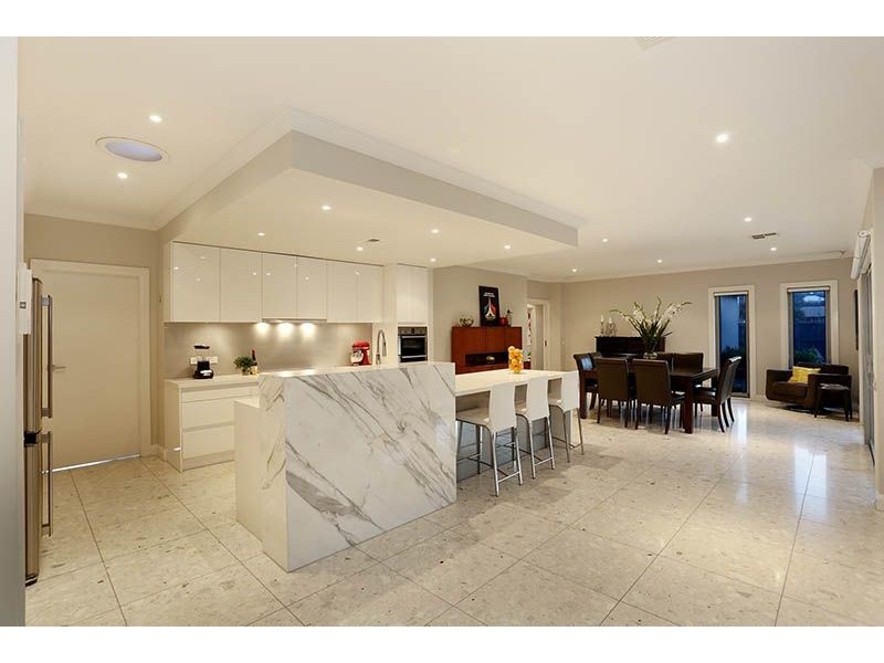 7 Eliza Place, Somerville VIC 3912