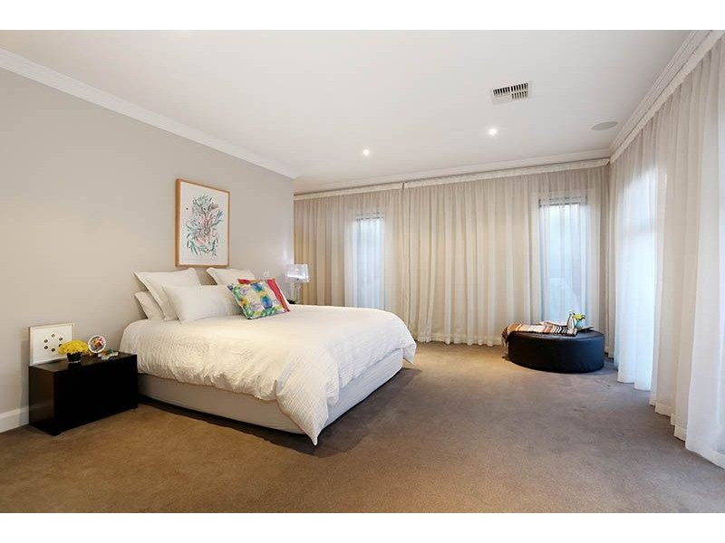 7 Eliza Place, Somerville VIC 3912