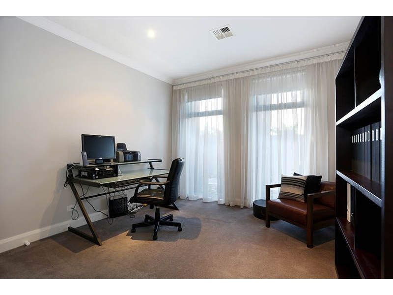 7 Eliza Place, Somerville VIC 3912