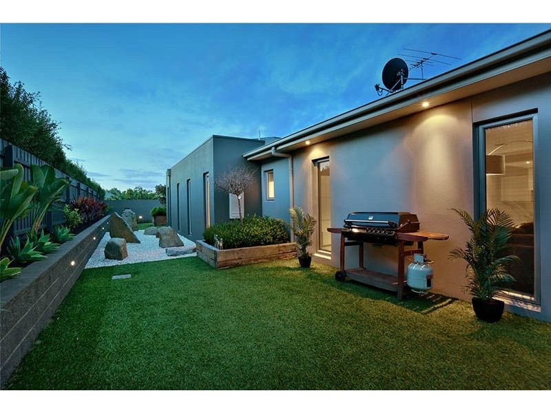 7 Eliza Place, Somerville VIC 3912