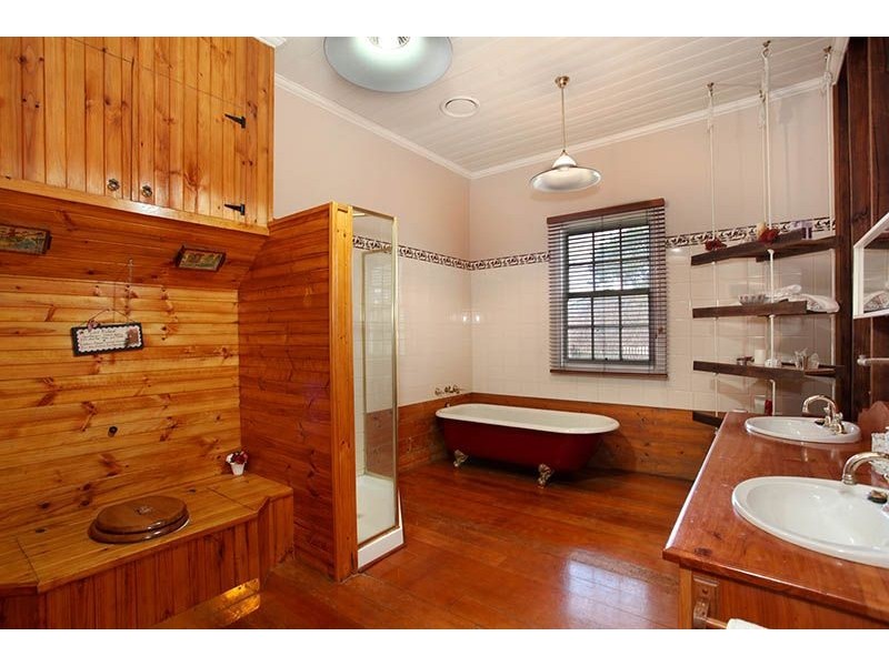 16 Peacock Road, Tyabb VIC 3913