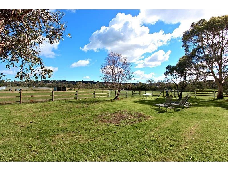 16 Peacock Road, Tyabb VIC 3913