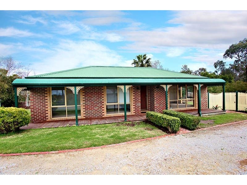 54 Clarendon Drive, Somerville VIC 3912