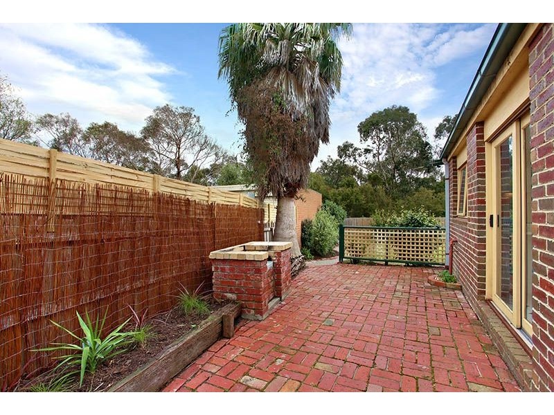 54 Clarendon Drive, Somerville VIC 3912