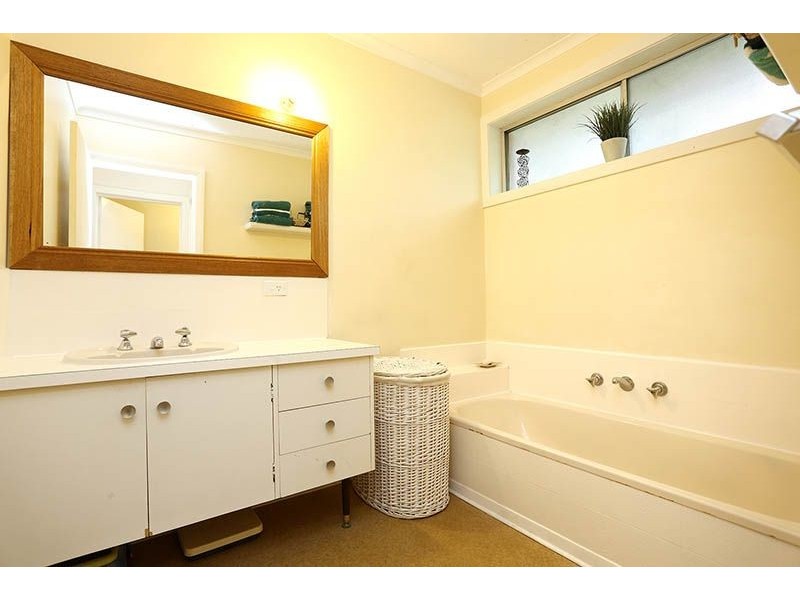 10 Roslyn Street, Somerville VIC 3912