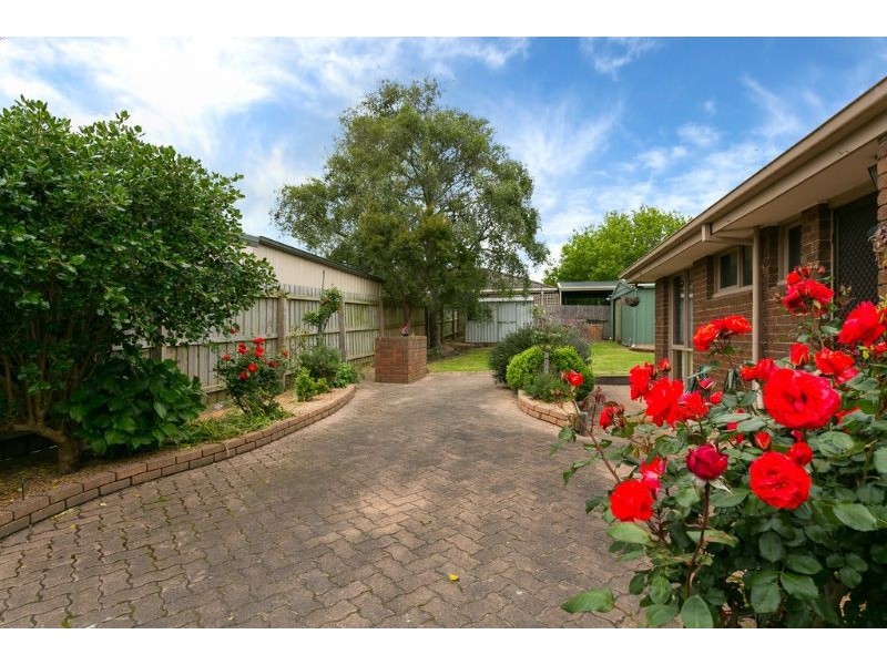 71 Clarendon Drive, Somerville VIC 3912