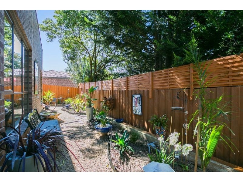 3/4 Rochester Road, Somerville VIC 3912