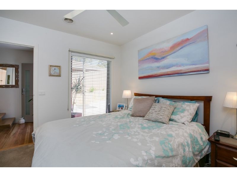 3/4 Rochester Road, Somerville VIC 3912