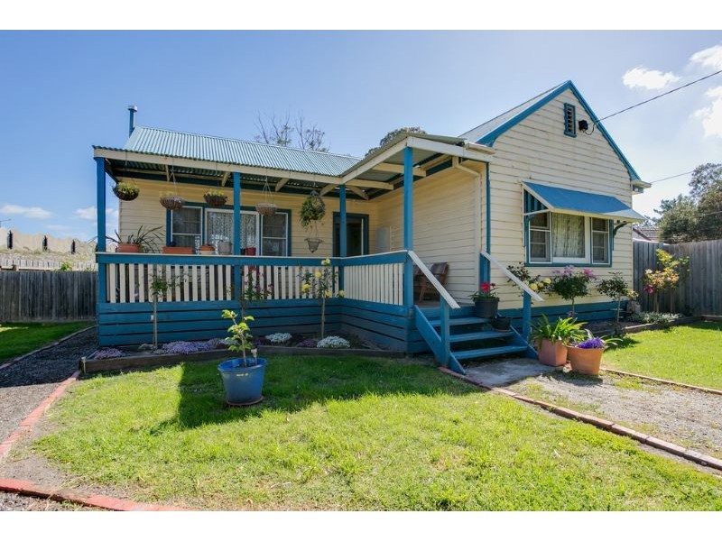 8 Imre Court, Baxter VIC 3911