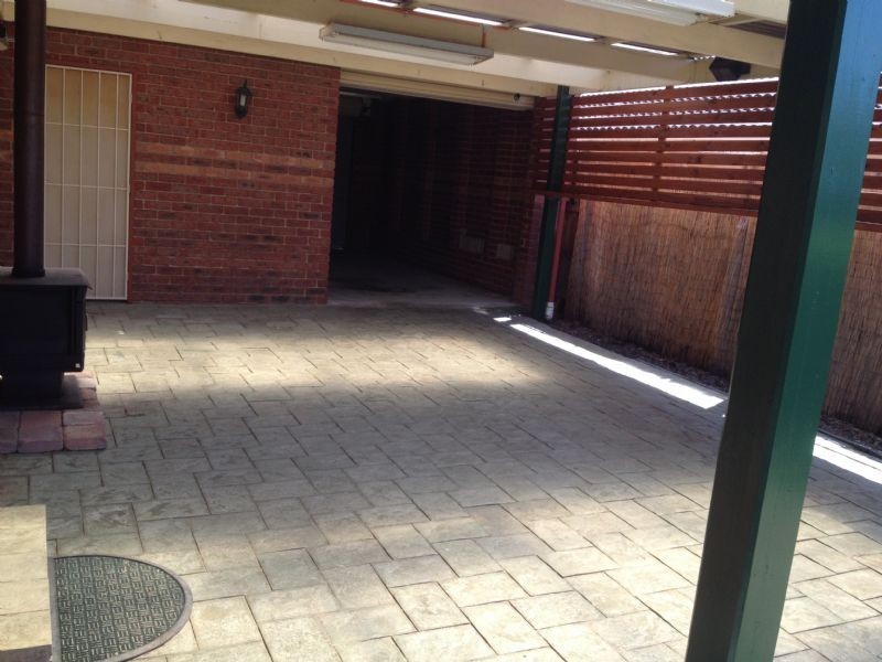 11 One Chain Rd, Somerville VIC 3912