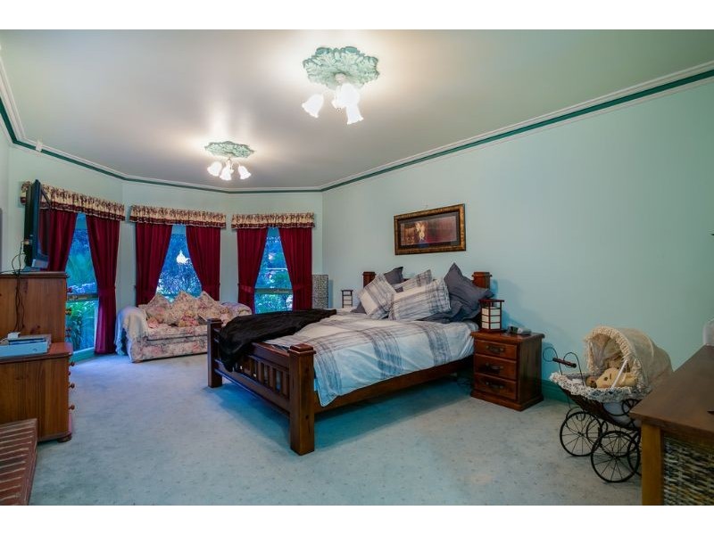 5 Stephens Place, Somerville VIC 3912