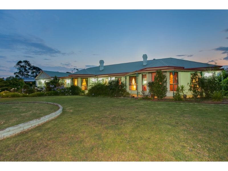 5 Stephens Place, Somerville VIC 3912