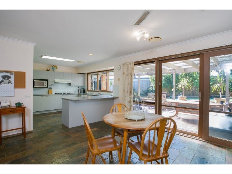 9 Elaine Court, Somerville VIC 3912