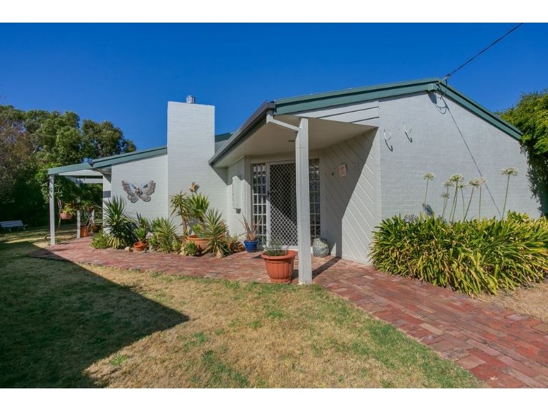 8 Elaine Court, Somerville VIC 3912