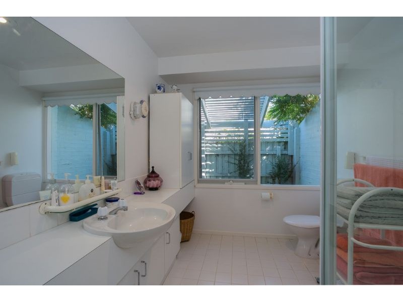 8 Elaine Court, Somerville VIC 3912