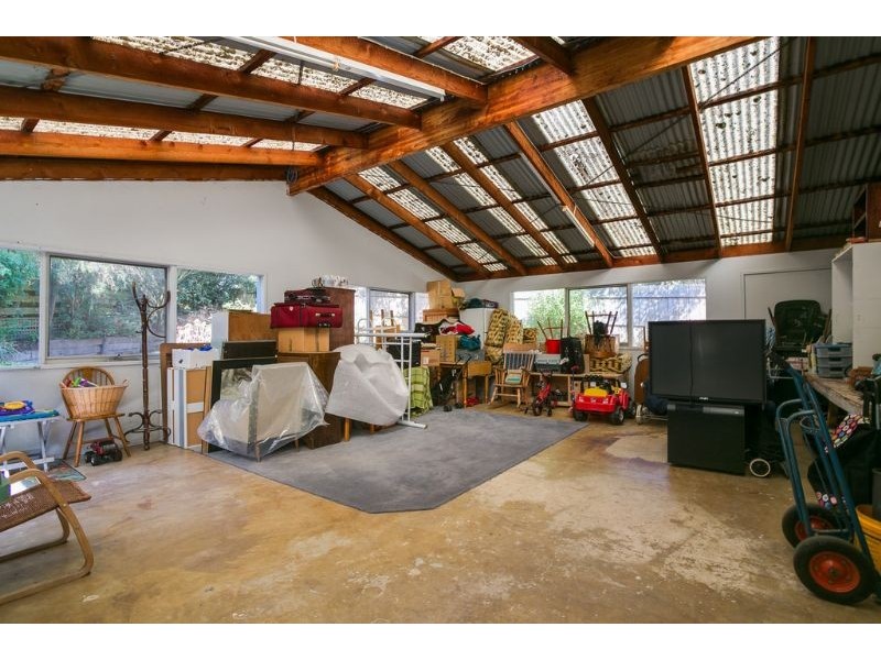 8 Elaine Court, Somerville VIC 3912