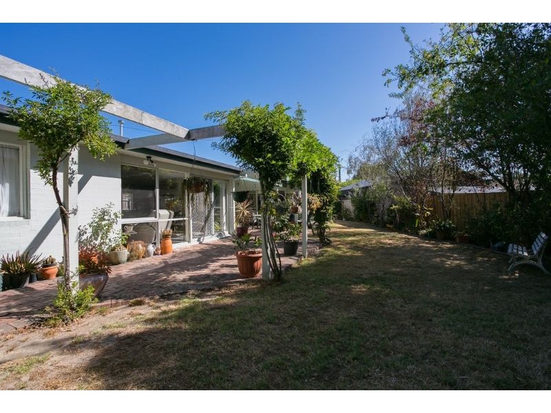 8 Elaine Court, Somerville VIC 3912