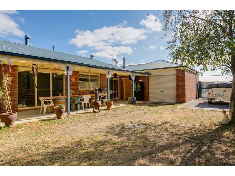 166 Clarendon Drive, Somerville VIC 3912