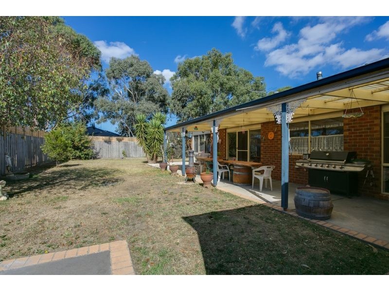 166 Clarendon Drive, Somerville VIC 3912