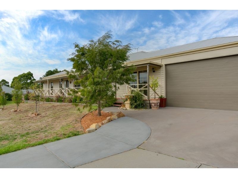 19 Sherbrooke Mews, Somerville VIC 3912