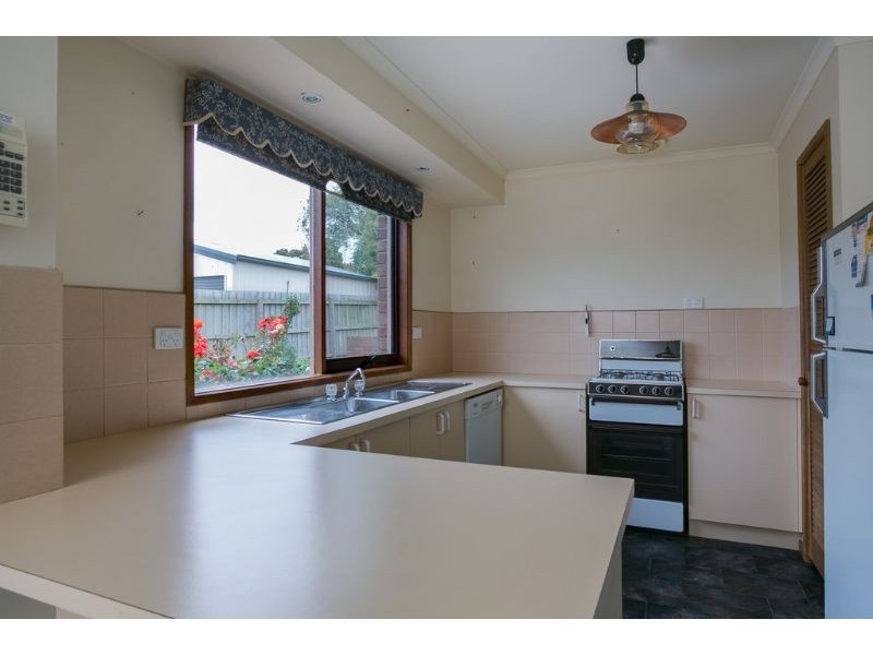 71 Clarendon Dve, Somerville VIC 3912