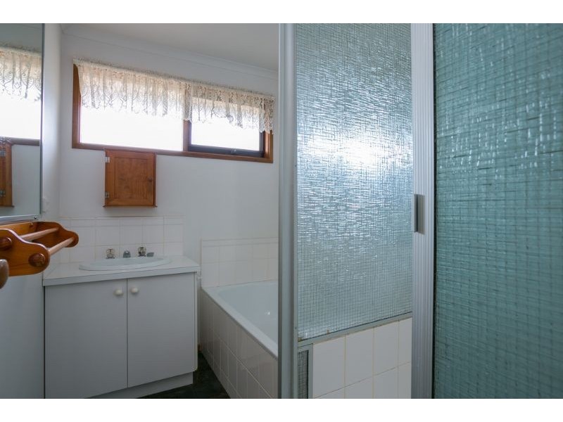 71 Clarendon Dve, Somerville VIC 3912