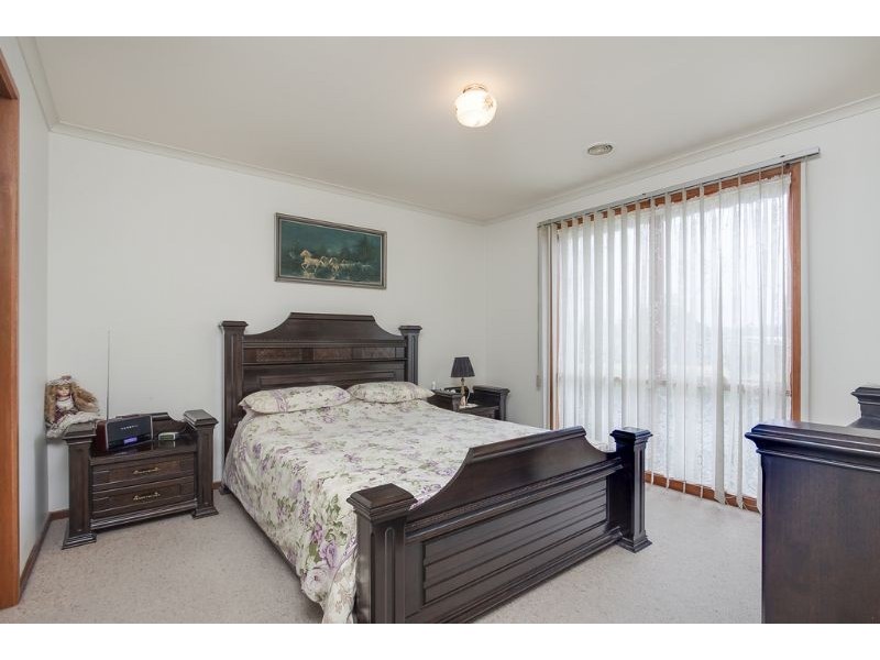 23 Clairmont Close, Somerville VIC 3912