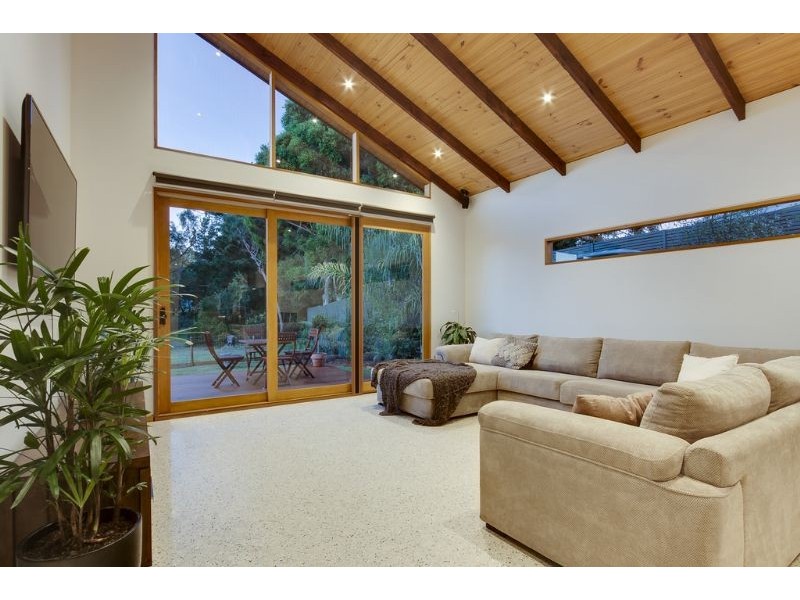 53 Glenalva Parade, Cannons Creek VIC 3977