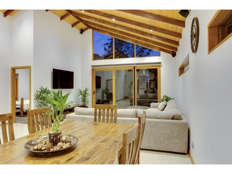 53 Glenalva Parade, Cannons Creek VIC 3977