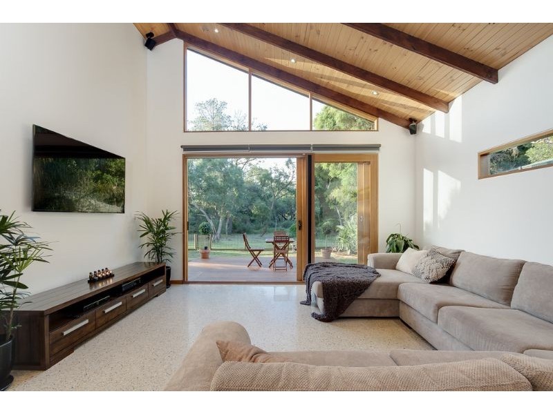 53 Glenalva Parade, Cannons Creek VIC 3977