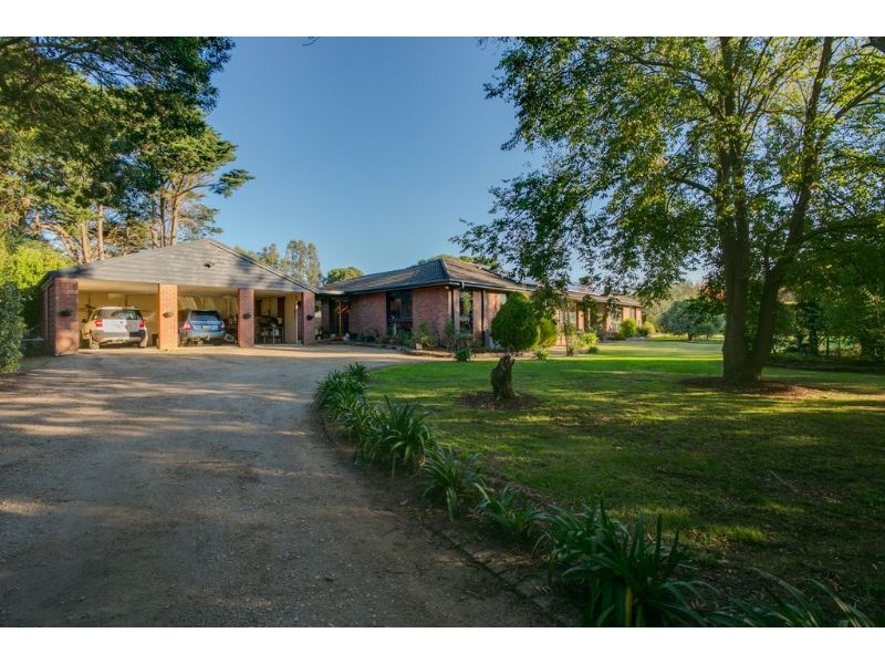 12 Clifford Drive, Tyabb VIC 3913