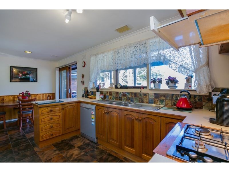 12 Clifford Drive, Tyabb VIC 3913