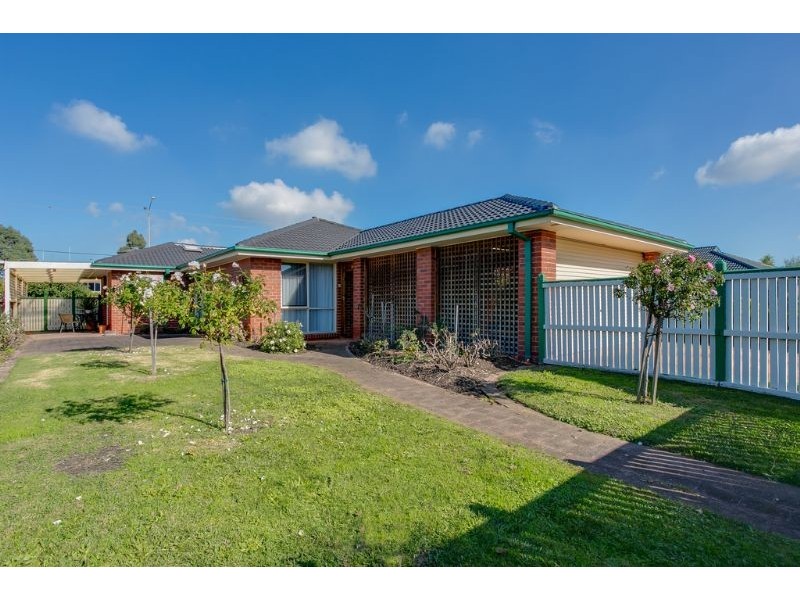 3 Clairmont Close, Somerville VIC 3912