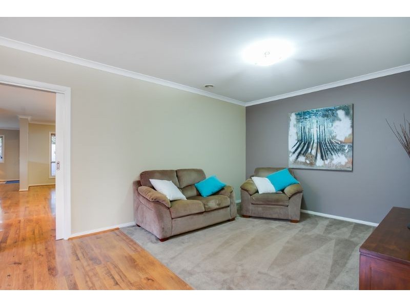 11 Mitch Court, Somerville VIC 3912