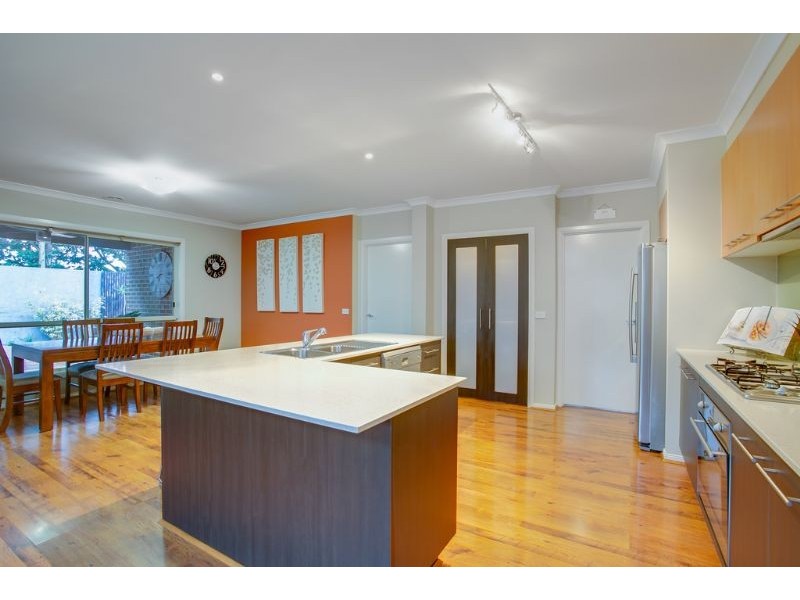 11 Mitch Court, Somerville VIC 3912