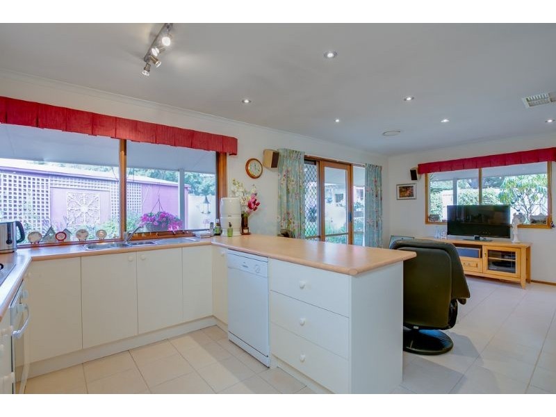 5 Kent Place, Somerville VIC 3912