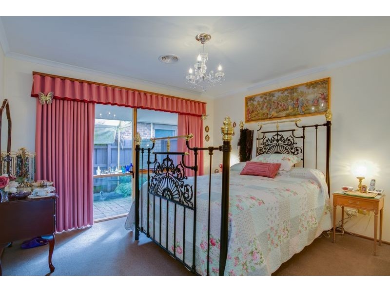 5 Kent Place, Somerville VIC 3912