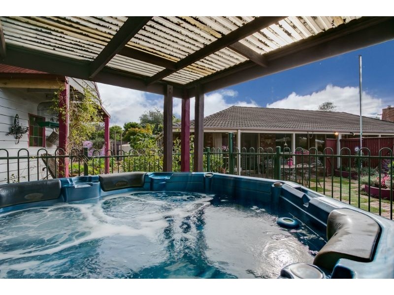 5 Kent Place, Somerville VIC 3912
