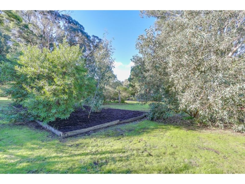 2 Vista Court, Somerville VIC 3912