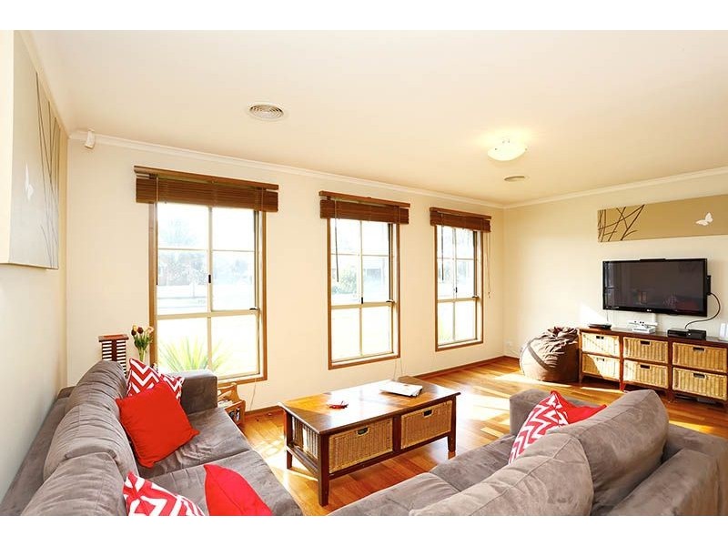 80 Pembroke Drive, Somerville VIC 3912