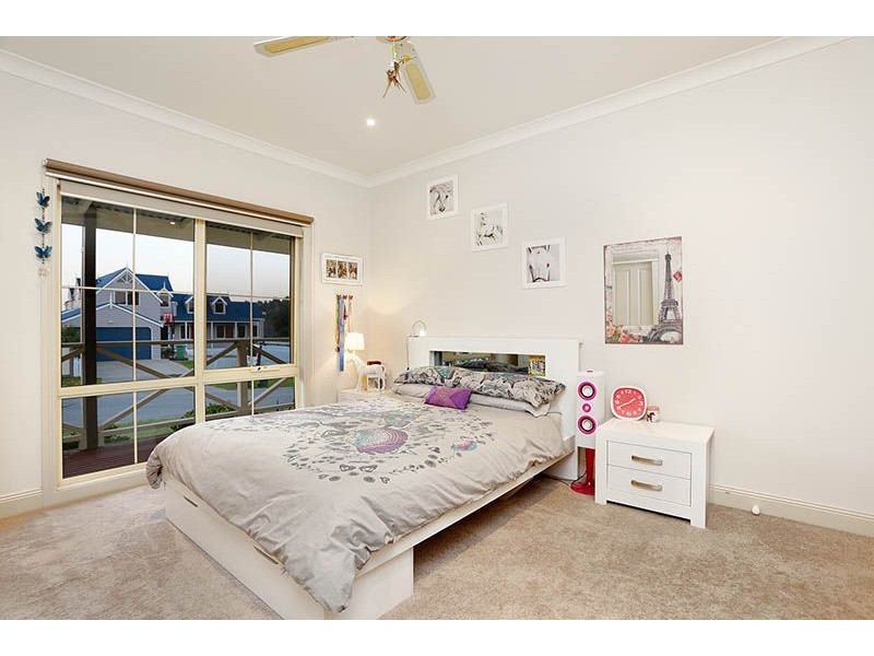 19 Sherbrooke Mews, Somerville VIC 3912