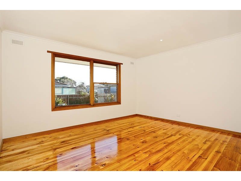 4 Sinclair Street, Somerville VIC 3912