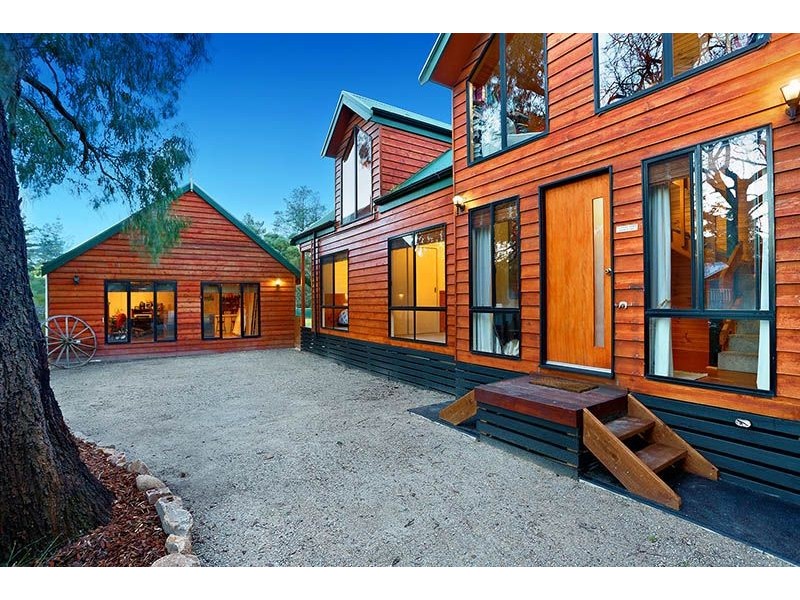 55 Glenalva Parade, Cannons Creek VIC 3977