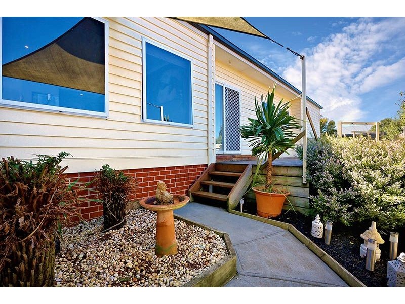 2 Ninalee Way, Somerville VIC 3912