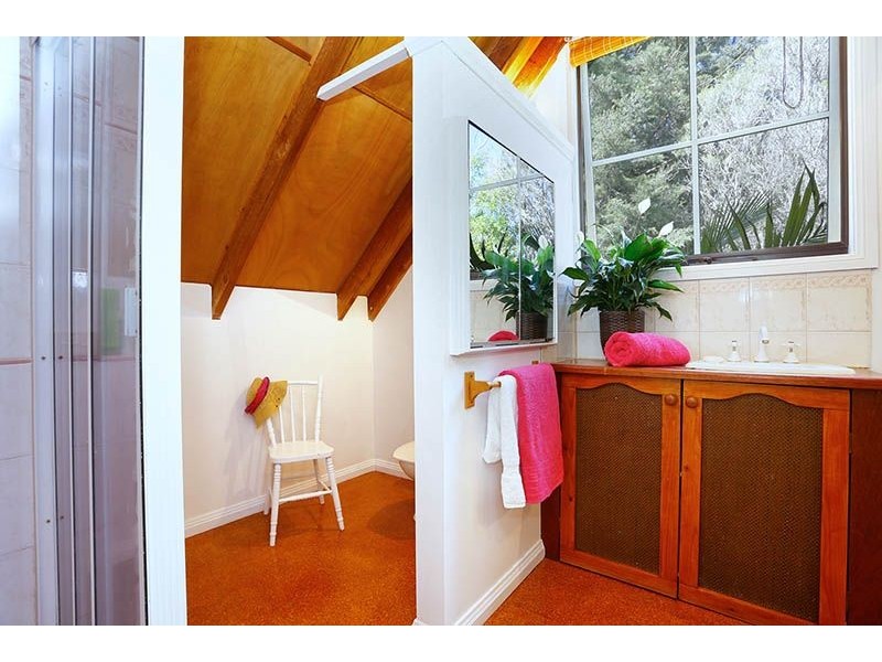 2 David Close, Somerville VIC 3912