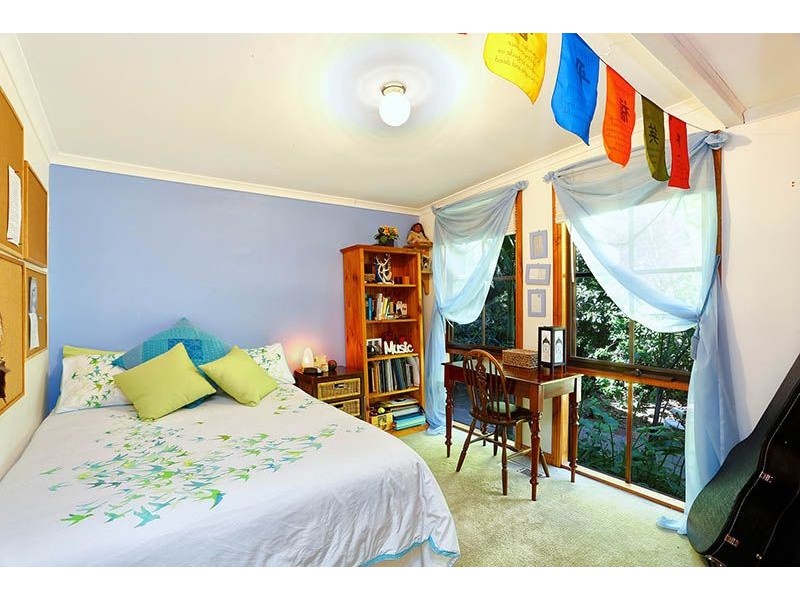 2 David Close, Somerville VIC 3912