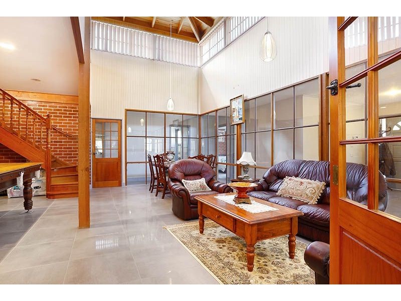 94 Guelph Street, Somerville VIC 3912